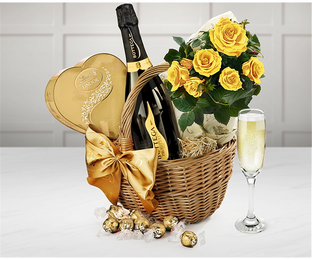 Mother's Day Roses & Chocolate Hamper With Prosecco